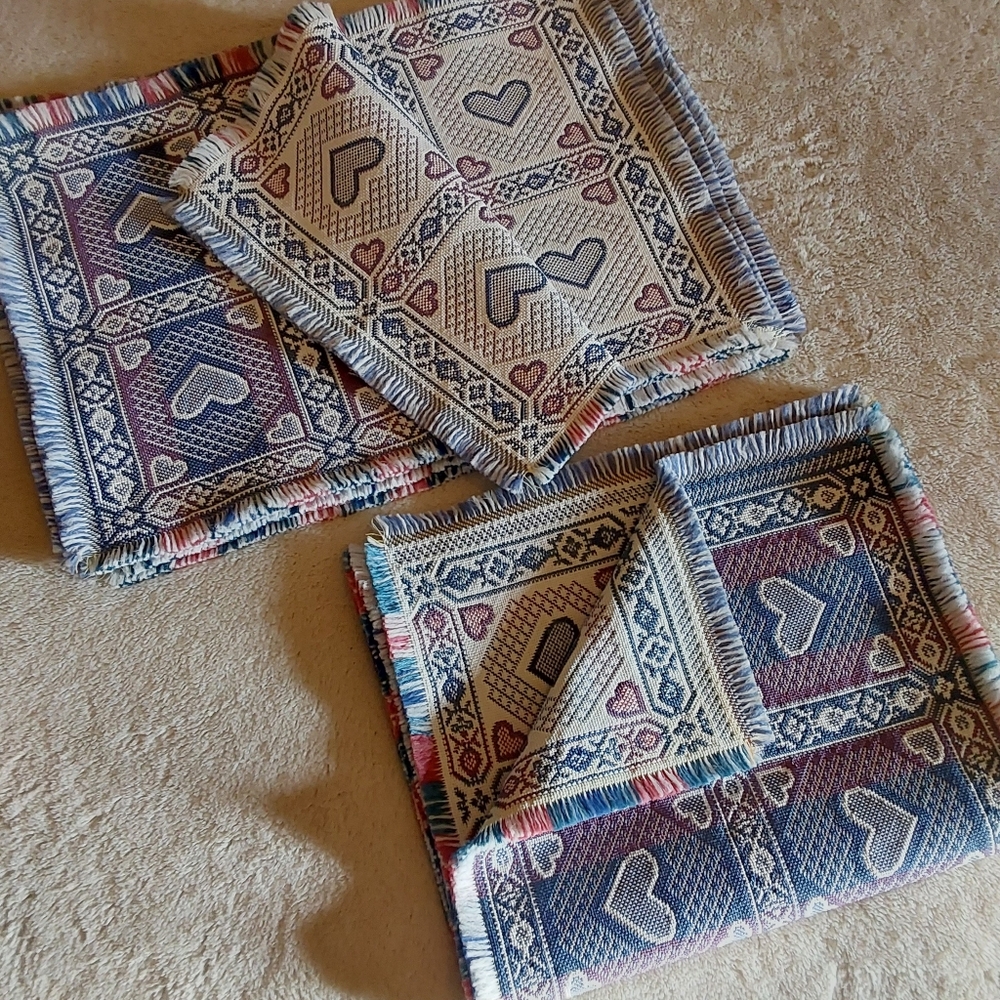 🌺 NEW Table Runner + 6 Placemats Set (Reversible)